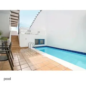https://apartamento-papagayo-con-piscina-privada.in-canary-islands.com